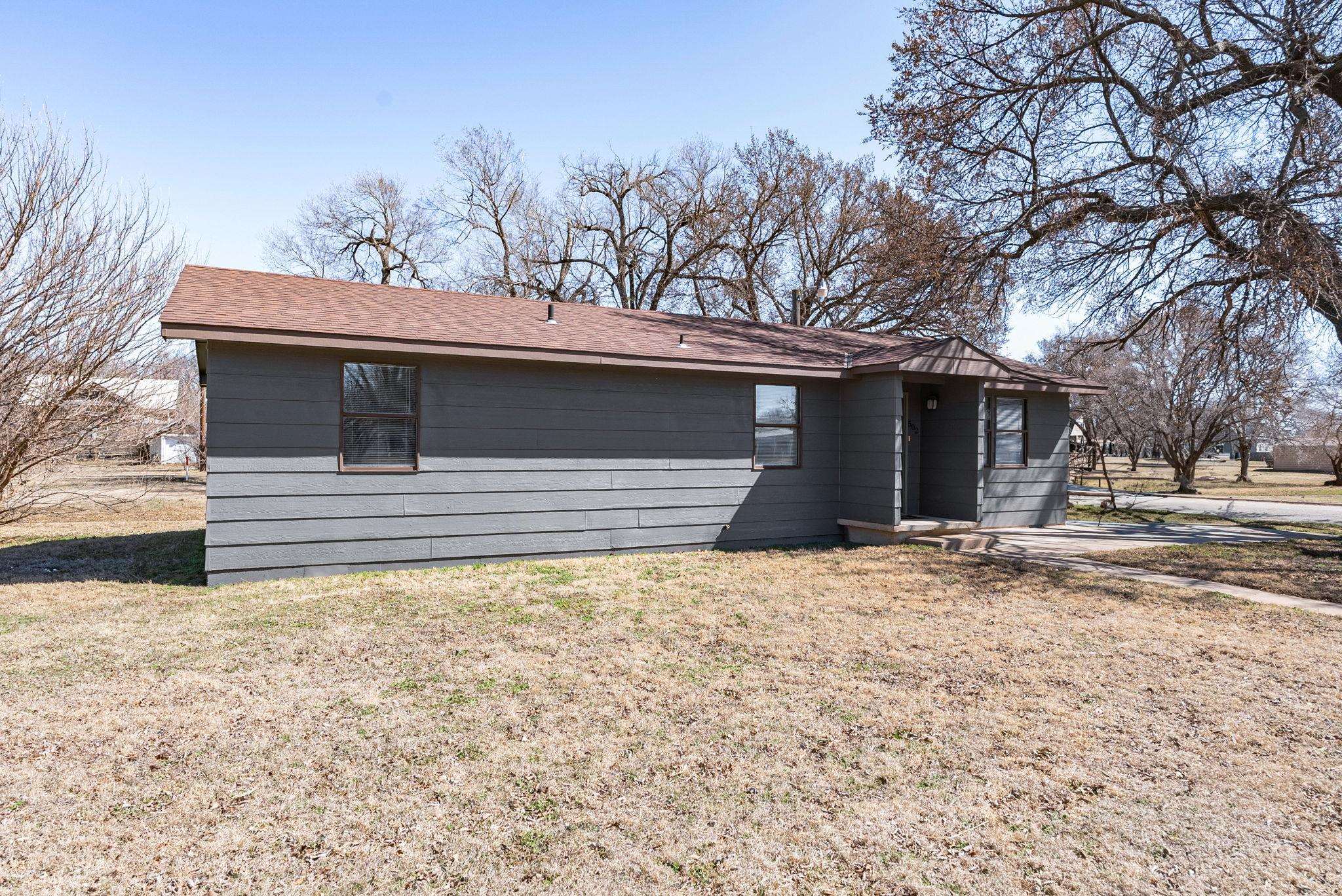 502 N Harper St, Attica, Kansas image 10