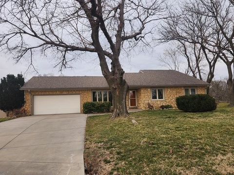 Homes For Sale - 3 W SOUTH Lakeview Ct<br/> Goddard, KS 67052