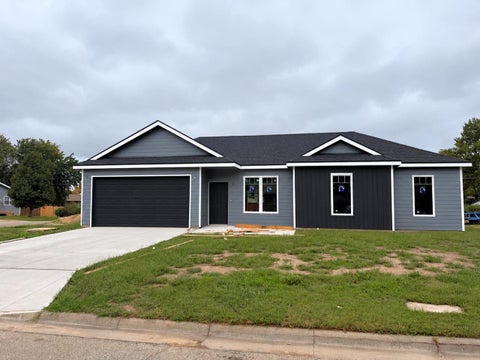 Homes For Sale - 401 N Joyce St<br/> Solomon, KS 67480