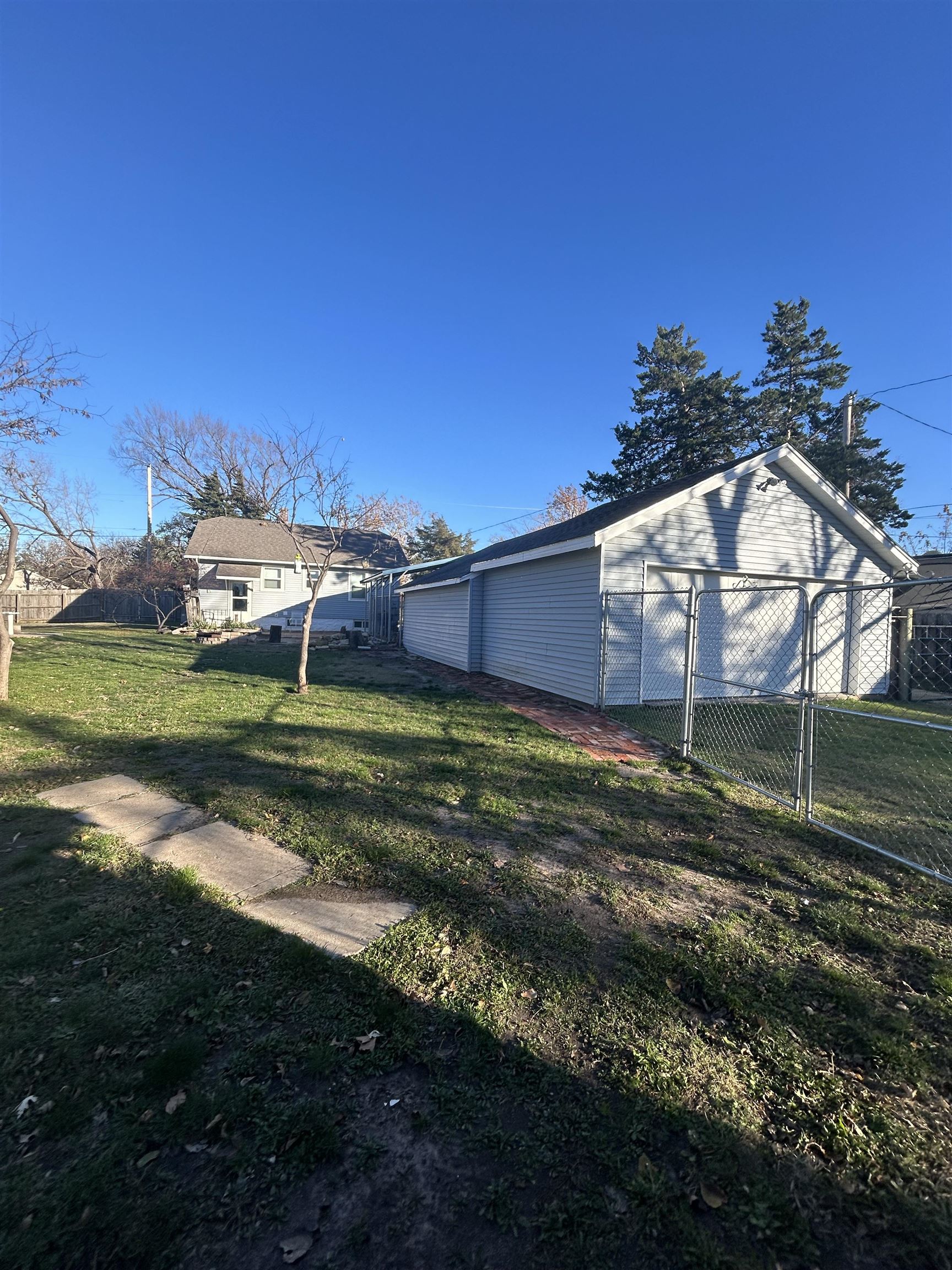 925 S Pine St, Newton, Kansas image 16