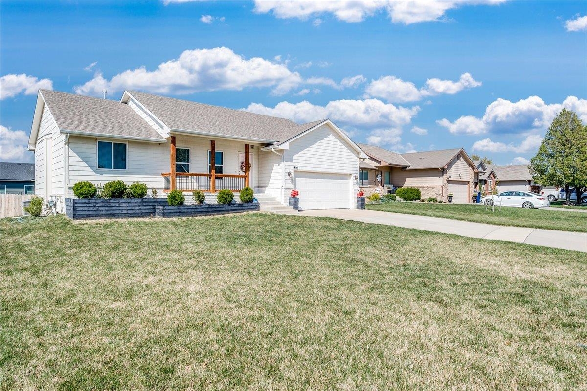 1820 E Cedar Tree St, Park City, Kansas image 3