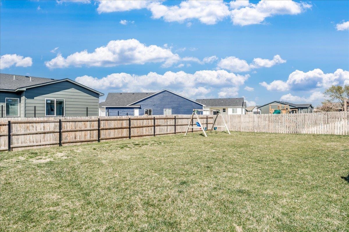 1820 E Cedar Tree St, Park City, Kansas image 34