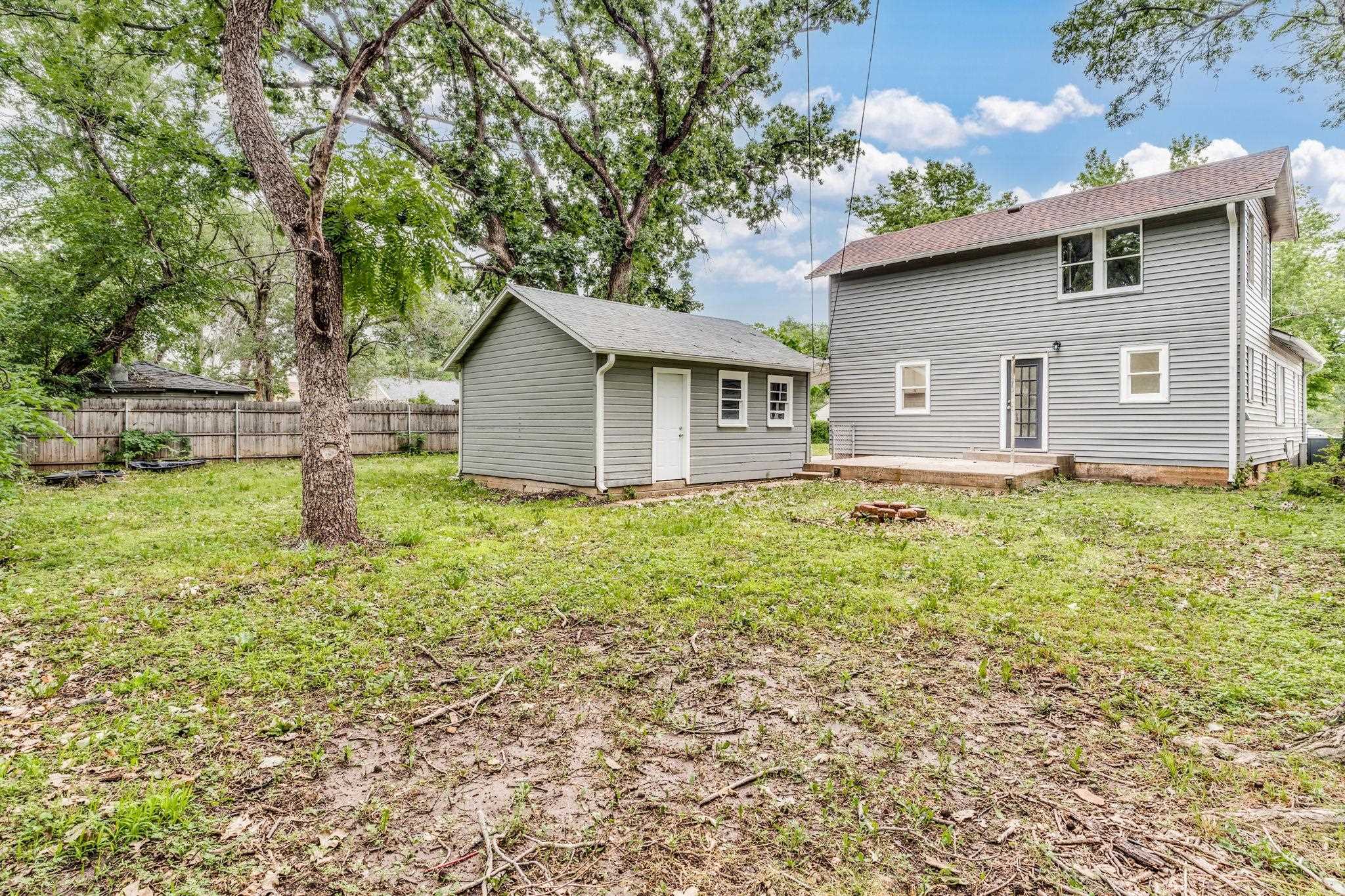 1417 N Dearborn St, Augusta, Kansas image 29