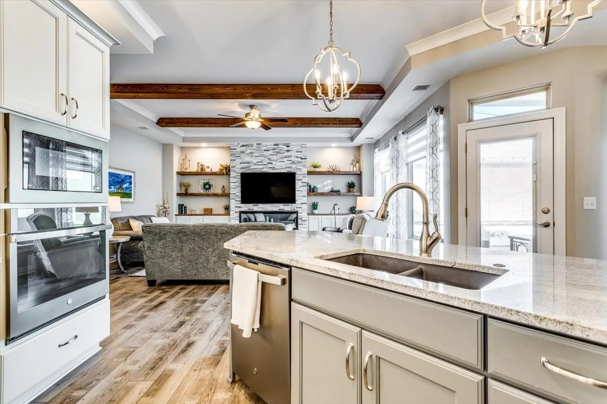 Derby, Kansas 67037, United States, 2 Bedrooms Bedrooms, ,2 BathroomsBathrooms,Residential,Pending,19961