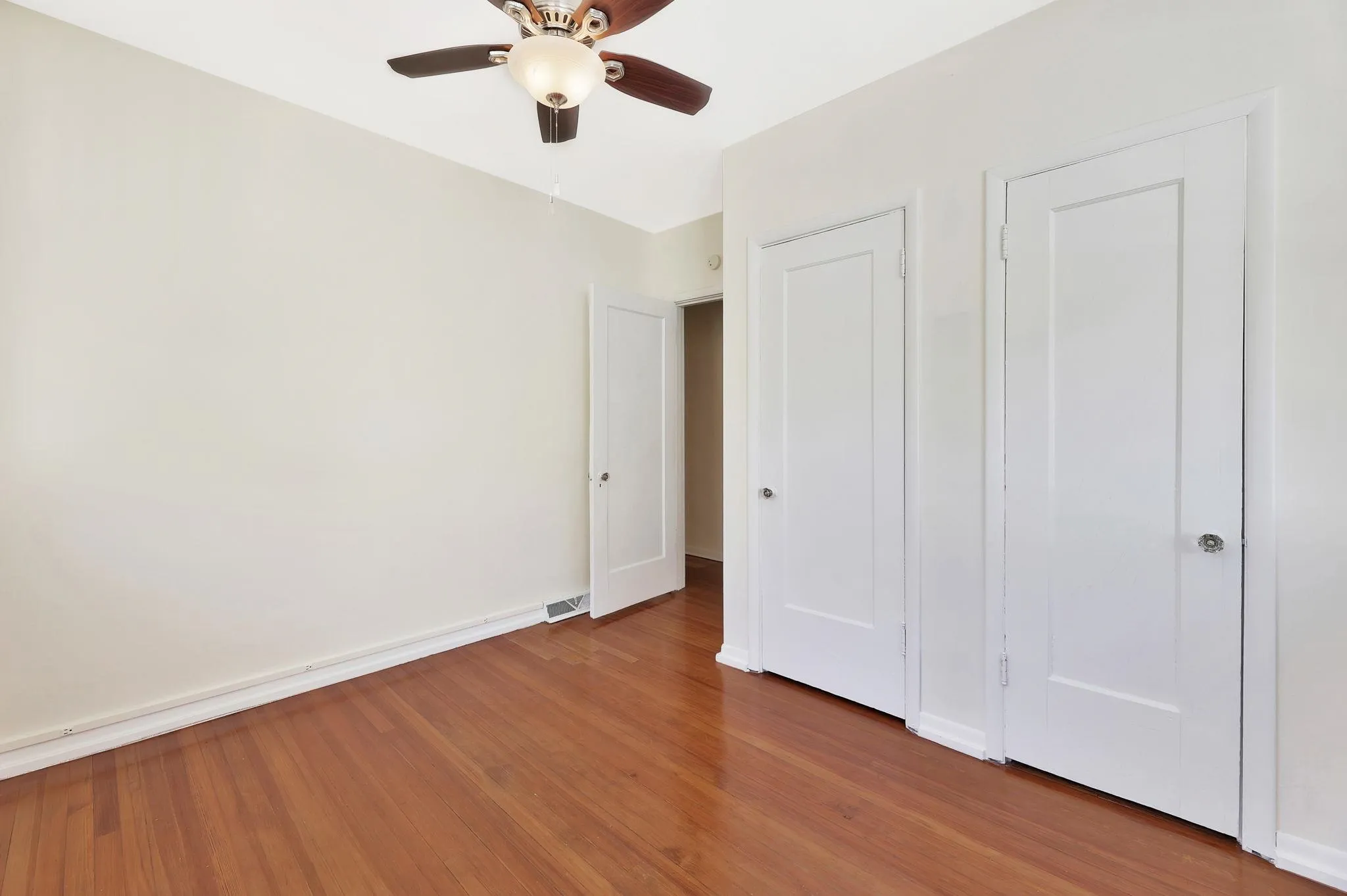 Wichita, Kansas 67208, United States, 3 Bedrooms Bedrooms, ,2 BathroomsBathrooms,Residential,Pending,38305