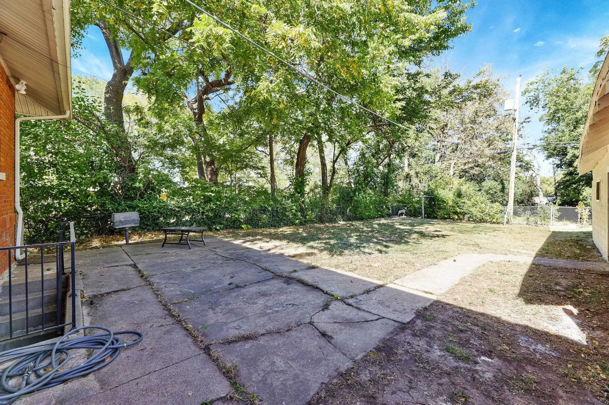 Wichita, Kansas 67208, United States, 3 Bedrooms Bedrooms, ,2 BathroomsBathrooms,Residential,Pending,38305