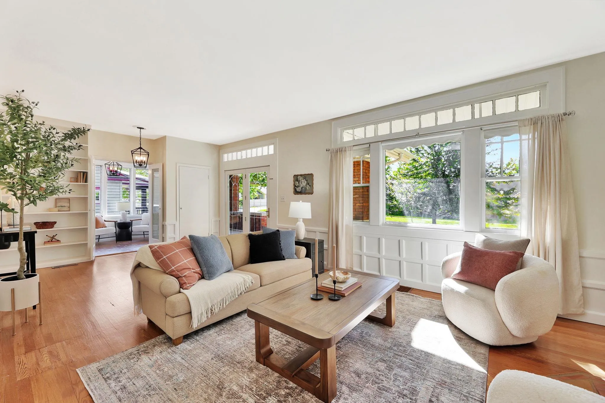 Wichita, Kansas 67208, United States, 3 Bedrooms Bedrooms, ,2 BathroomsBathrooms,Residential,Pending,38305