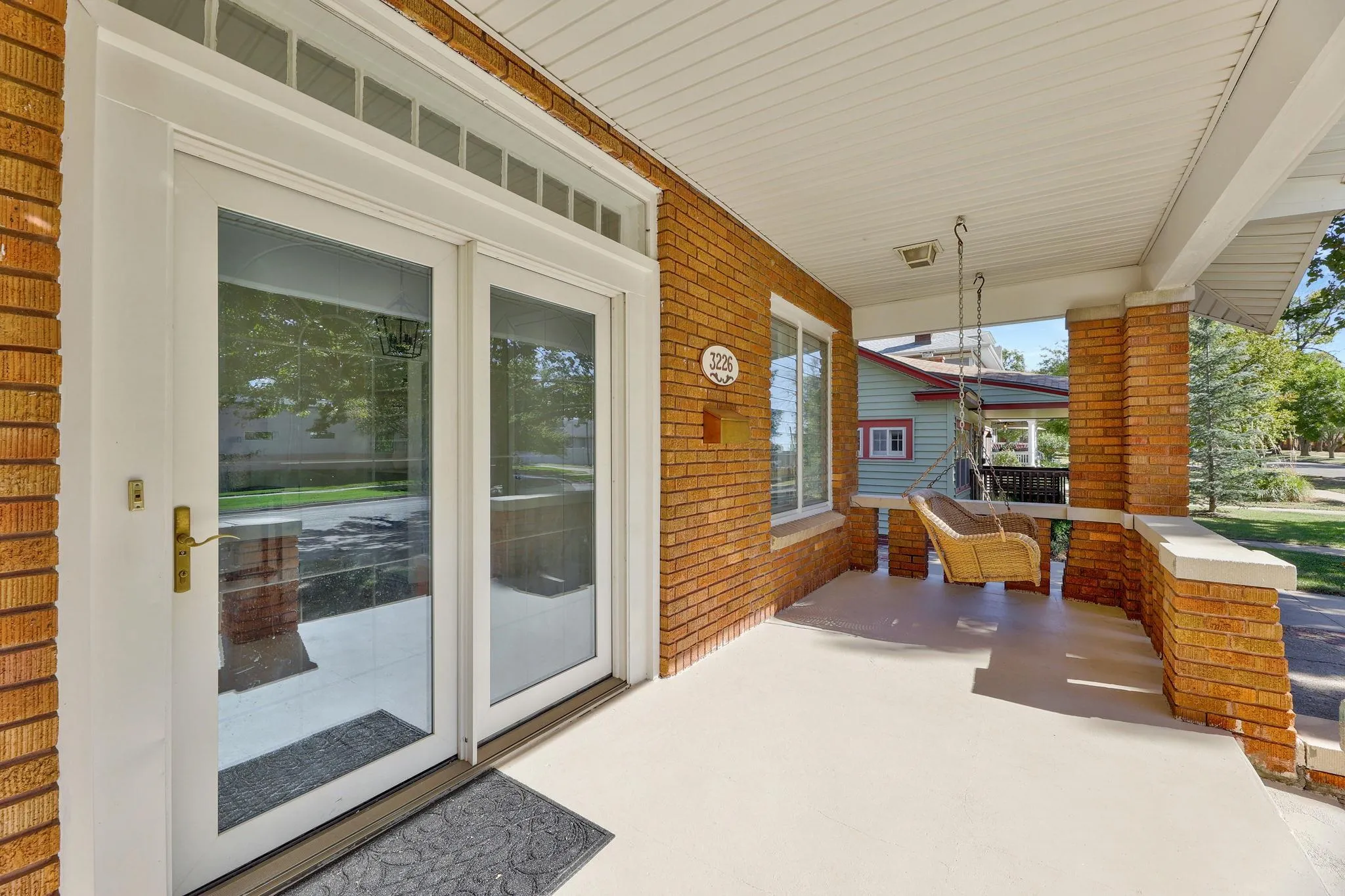 Wichita, Kansas 67208, United States, 3 Bedrooms Bedrooms, ,2 BathroomsBathrooms,Residential,Pending,38305