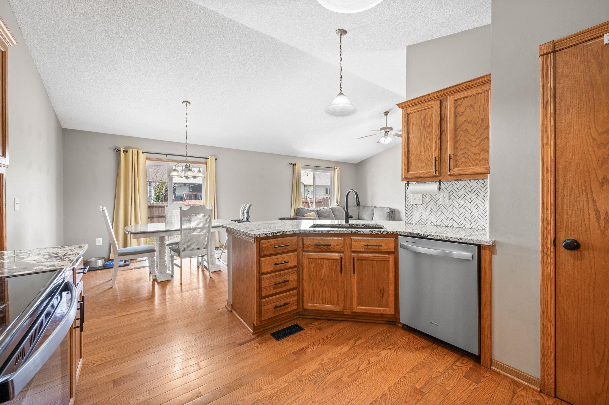 424 Wheatridge Dr, Newton, Kansas image 8