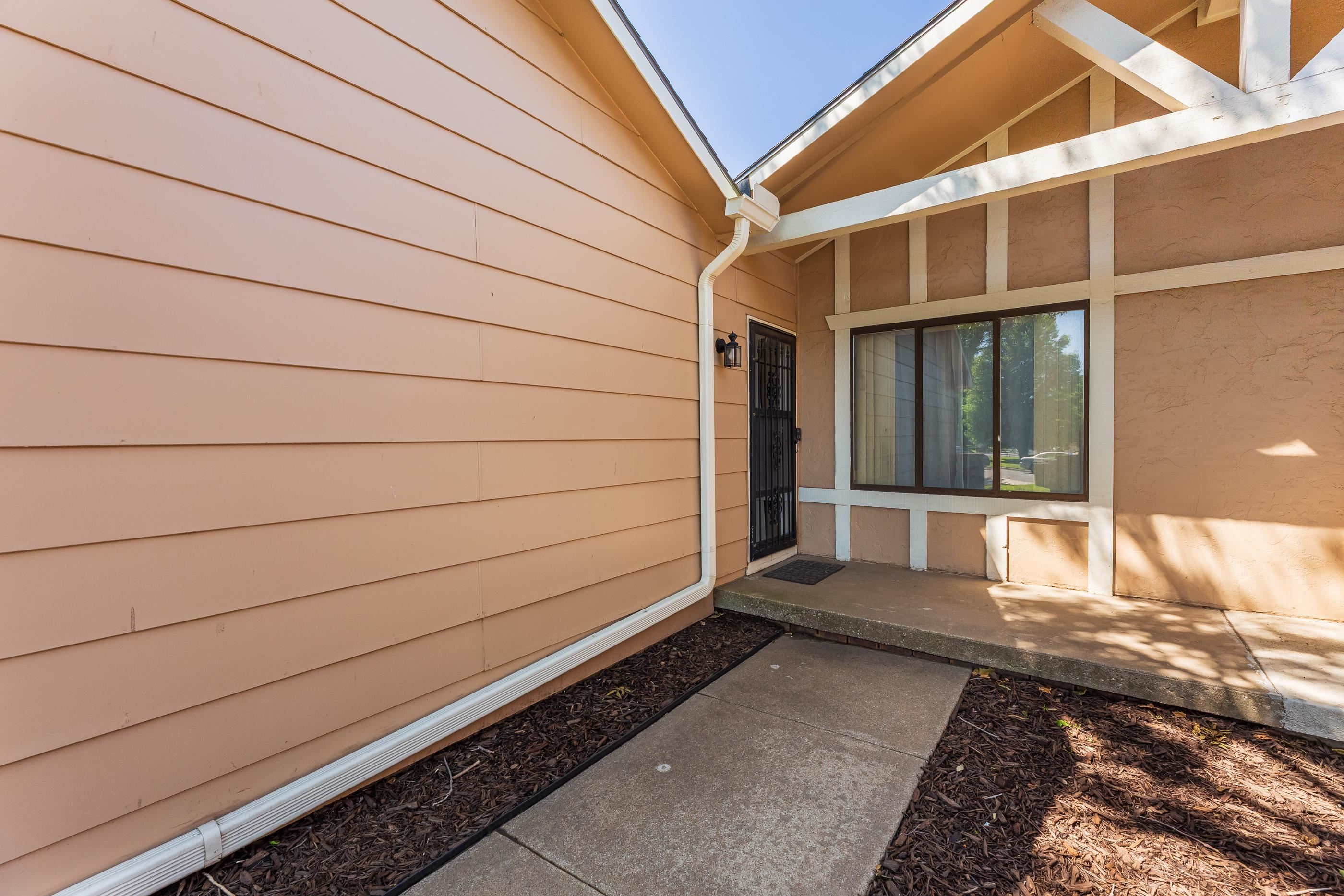 10324 W Merton Ct, Wichita, Kansas image 5
