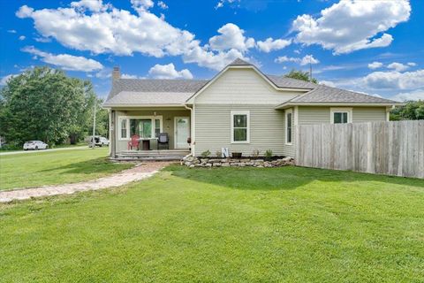 Homes For Sale - 307 Ohio Ave<br/> Burns, KS 66840
