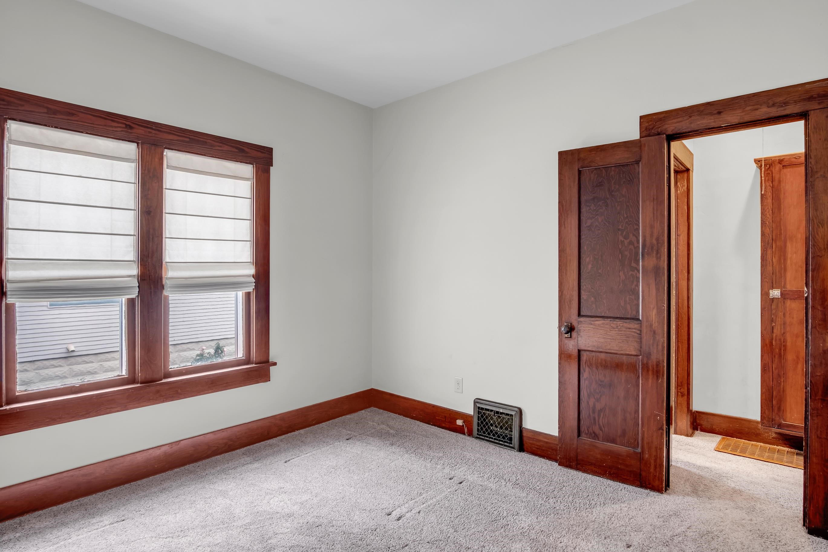 716 E 5th St, Newton, Kansas image 3