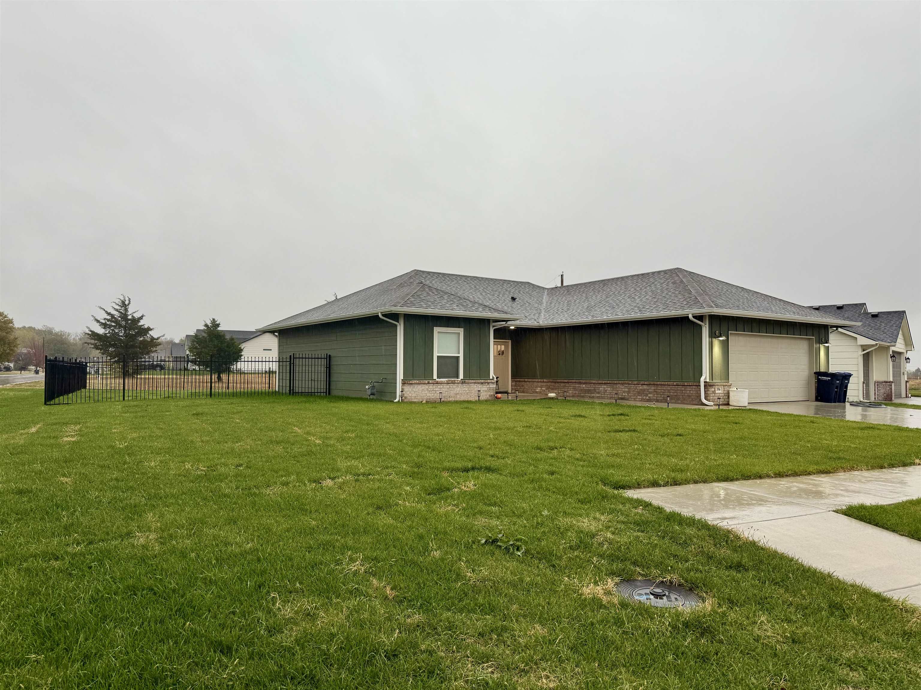 356 N Deer Run Ct, El Dorado, Kansas image 2