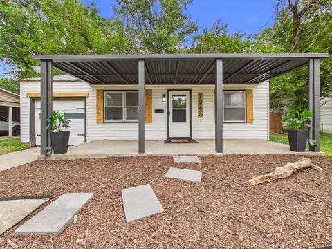Homes For Sale - 1946 S Santa Fe Ave<br/> Wichita, KS 67211