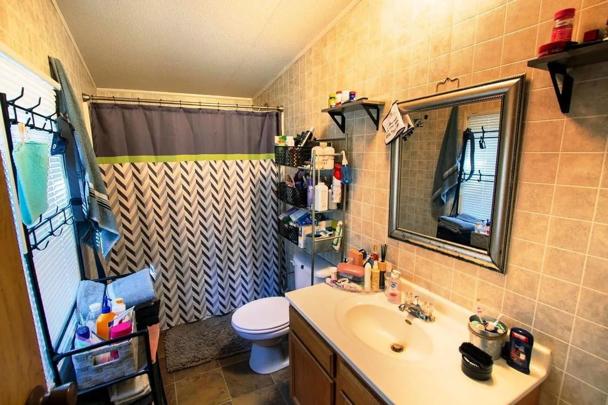 Sedgwick, Kansas 67135, United States, 3 Bedrooms Bedrooms, ,2 BathroomsBathrooms,Residential,Active,206178