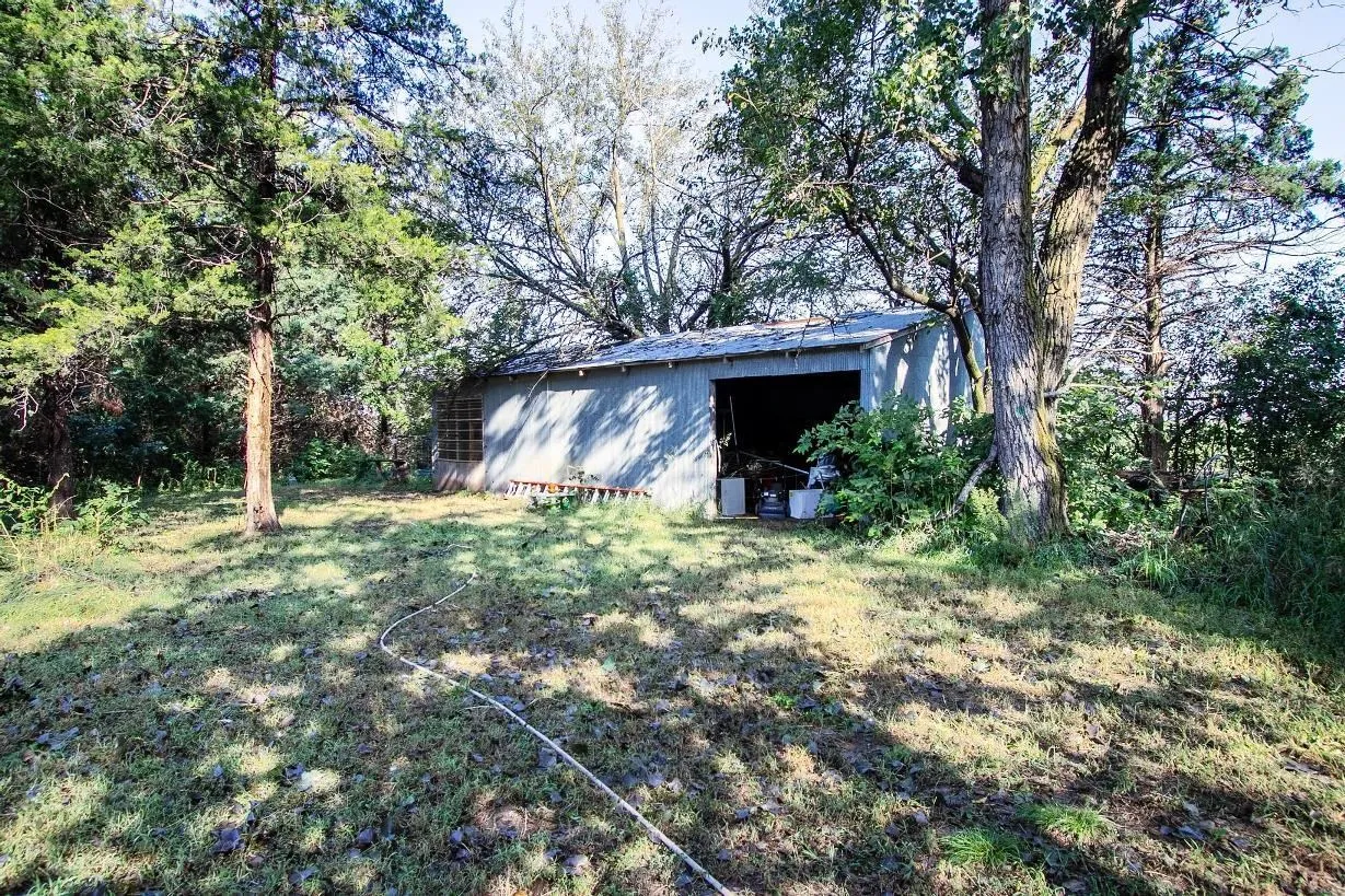 Sedgwick, Kansas 67135, United States, 3 Bedrooms Bedrooms, ,2 BathroomsBathrooms,Residential,Active,206178