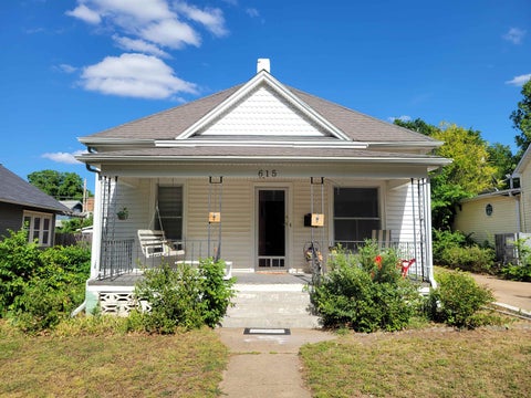 Homes For Sale - 615 N Jefferson Ave<br/> Sumner County, Wellington, KS 67152