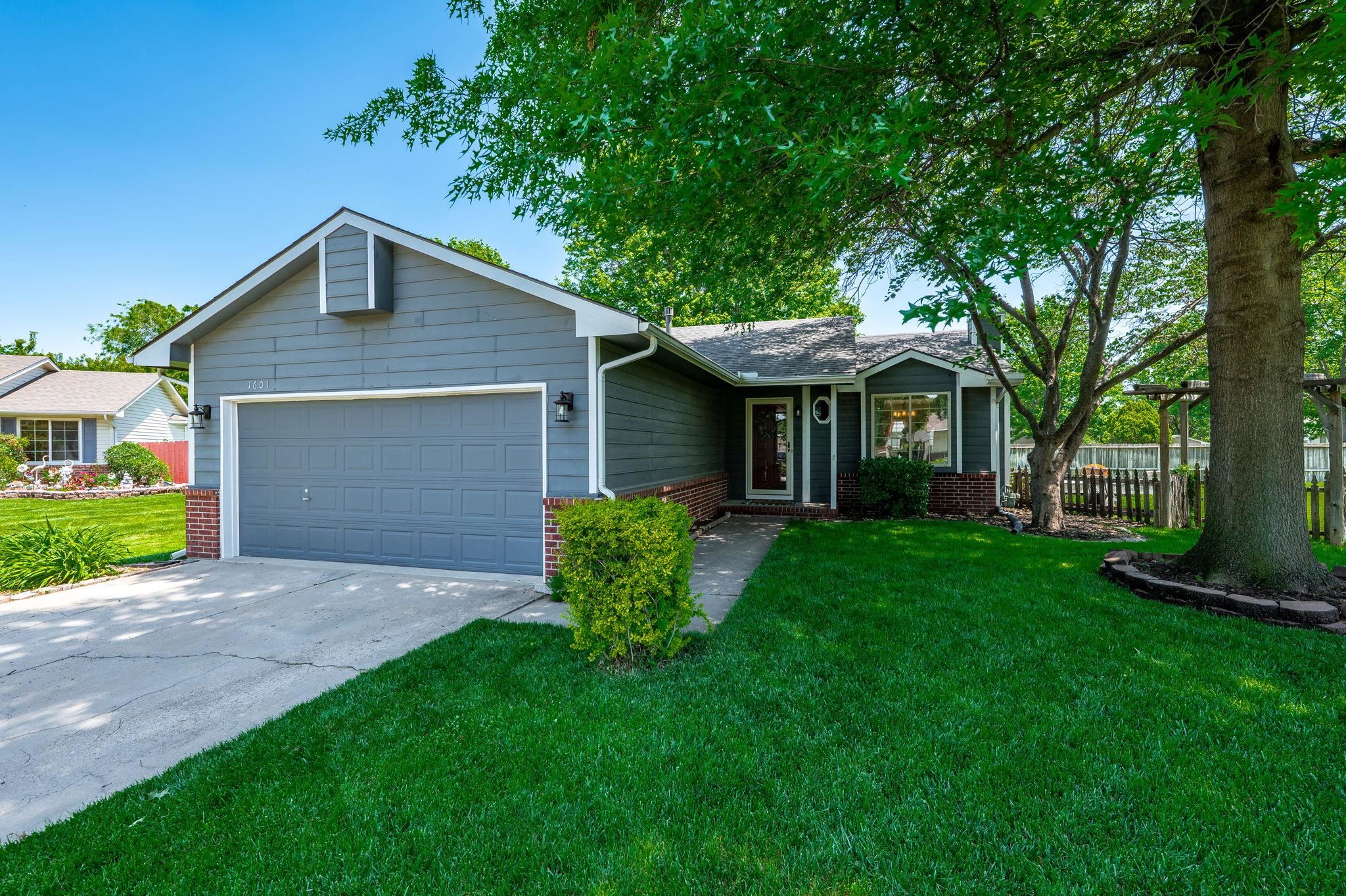1601 N Robin Cir, Wichita, Virginia image 1