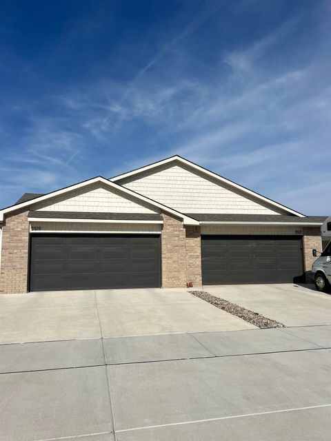 Townhouse For Sale - 5519-5521 N Sandkey Ct<br/> Sedgwick County, Wichita, KS 67204