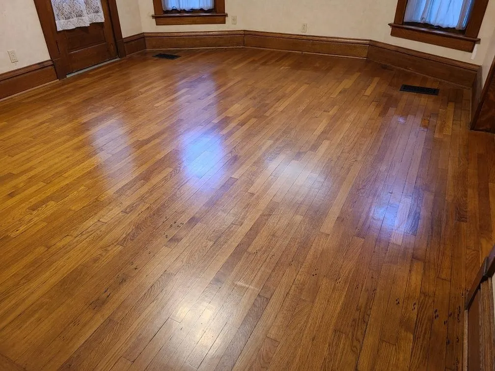 Winfield, Kansas 67156, United States, 4 Bedrooms Bedrooms, ,4 BathroomsBathrooms,Residential,Active,212259