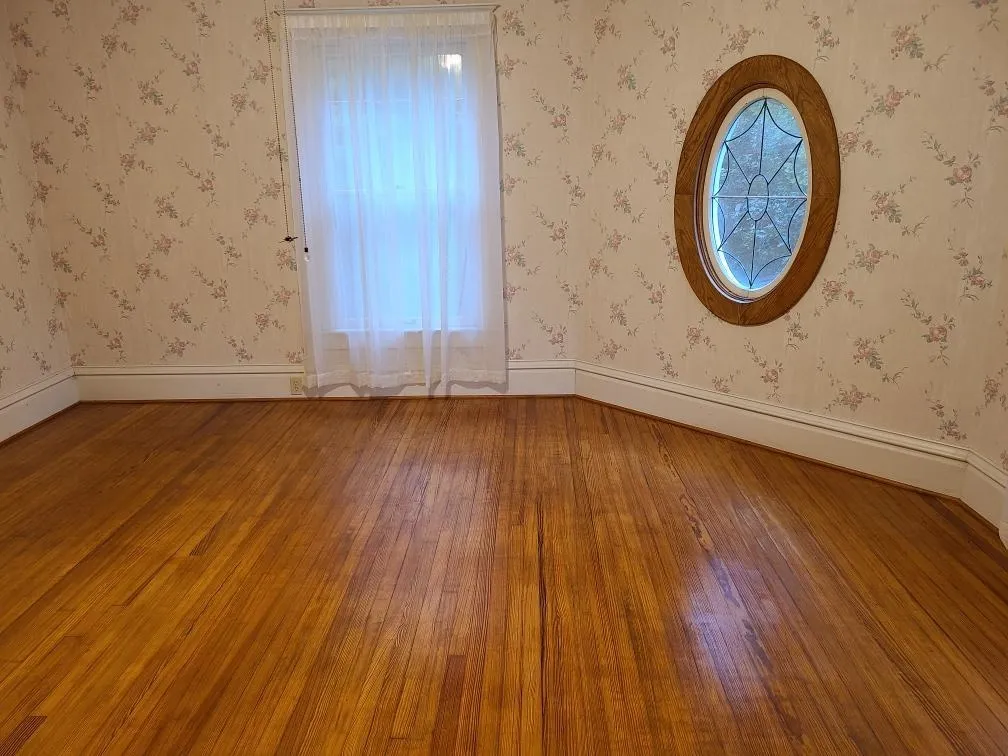 Winfield, Kansas 67156, United States, 4 Bedrooms Bedrooms, ,4 BathroomsBathrooms,Residential,Active,212259