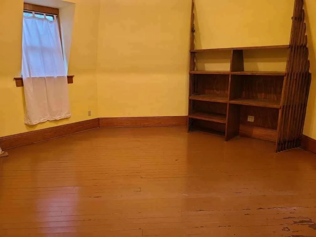 Winfield, Kansas 67156, United States, 4 Bedrooms Bedrooms, ,4 BathroomsBathrooms,Residential,Active,212259