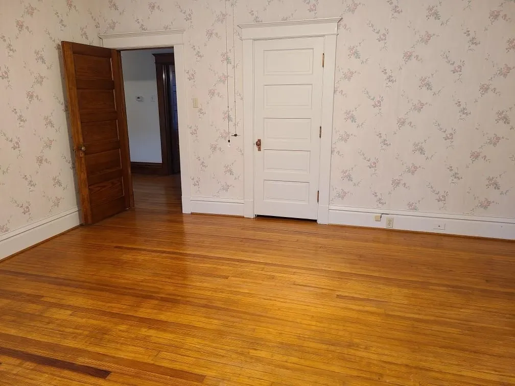 Winfield, Kansas 67156, United States, 4 Bedrooms Bedrooms, ,4 BathroomsBathrooms,Residential,Active,212259