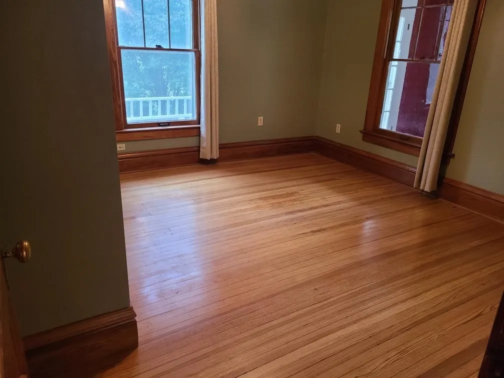 Winfield, Kansas 67156, United States, 4 Bedrooms Bedrooms, ,4 BathroomsBathrooms,Residential,Active,212259