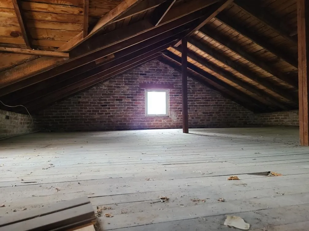 Winfield, Kansas 67156, United States, 4 Bedrooms Bedrooms, ,4 BathroomsBathrooms,Residential,Active,212259