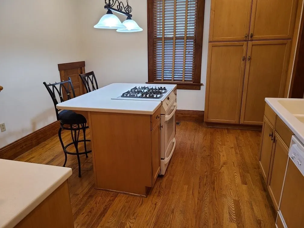 Winfield, Kansas 67156, United States, 4 Bedrooms Bedrooms, ,4 BathroomsBathrooms,Residential,Active,212259