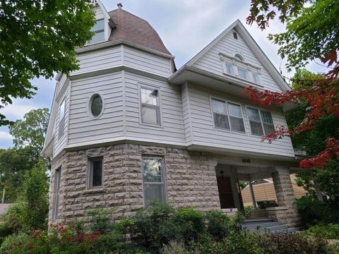 Homes For Sale - 1010 E 9th Ave<br/> Cowley County, Winfield, KS 67156