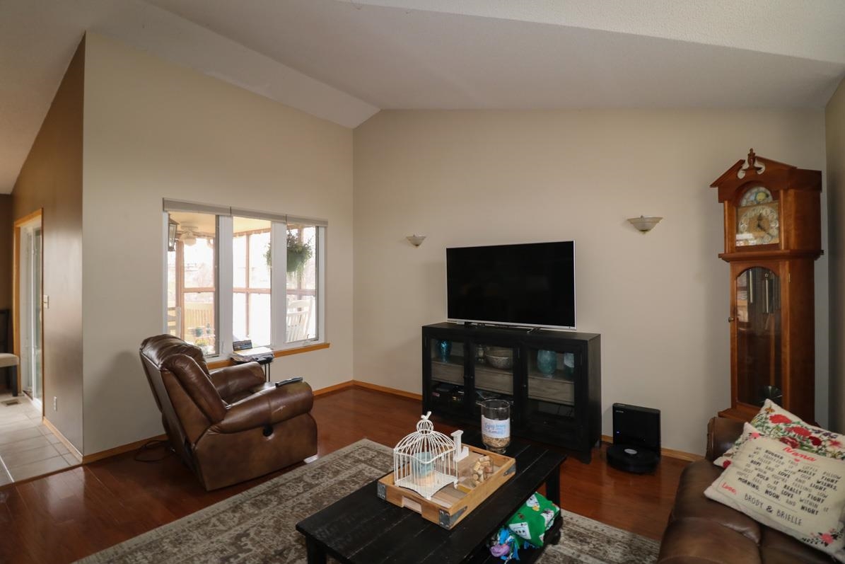 114 N Springwood Dr, Derby, Kansas image 5