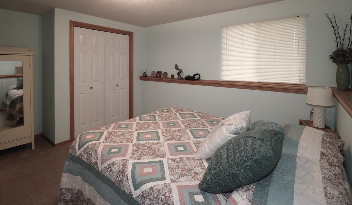 114 N Springwood Dr, Derby, Kansas image 24