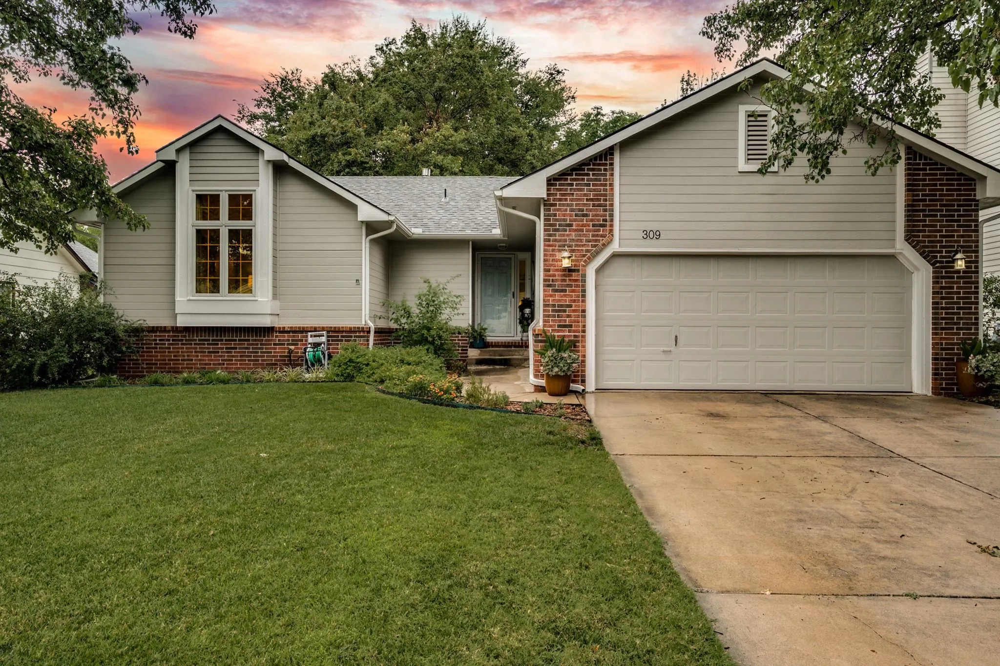 Derby, Kansas 67037, United States, 4 Bedrooms Bedrooms, ,3 BathroomsBathrooms,Residential,Active,179205