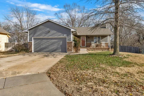 1708 N Wedgewood Ct, Mulvane, KS MLS: 648730