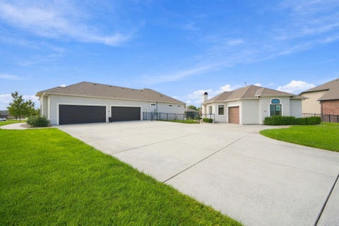 Homes For Sale - 2901 W Crystal Beach St<br/> Sedgwick County, Wichita, KS 67204