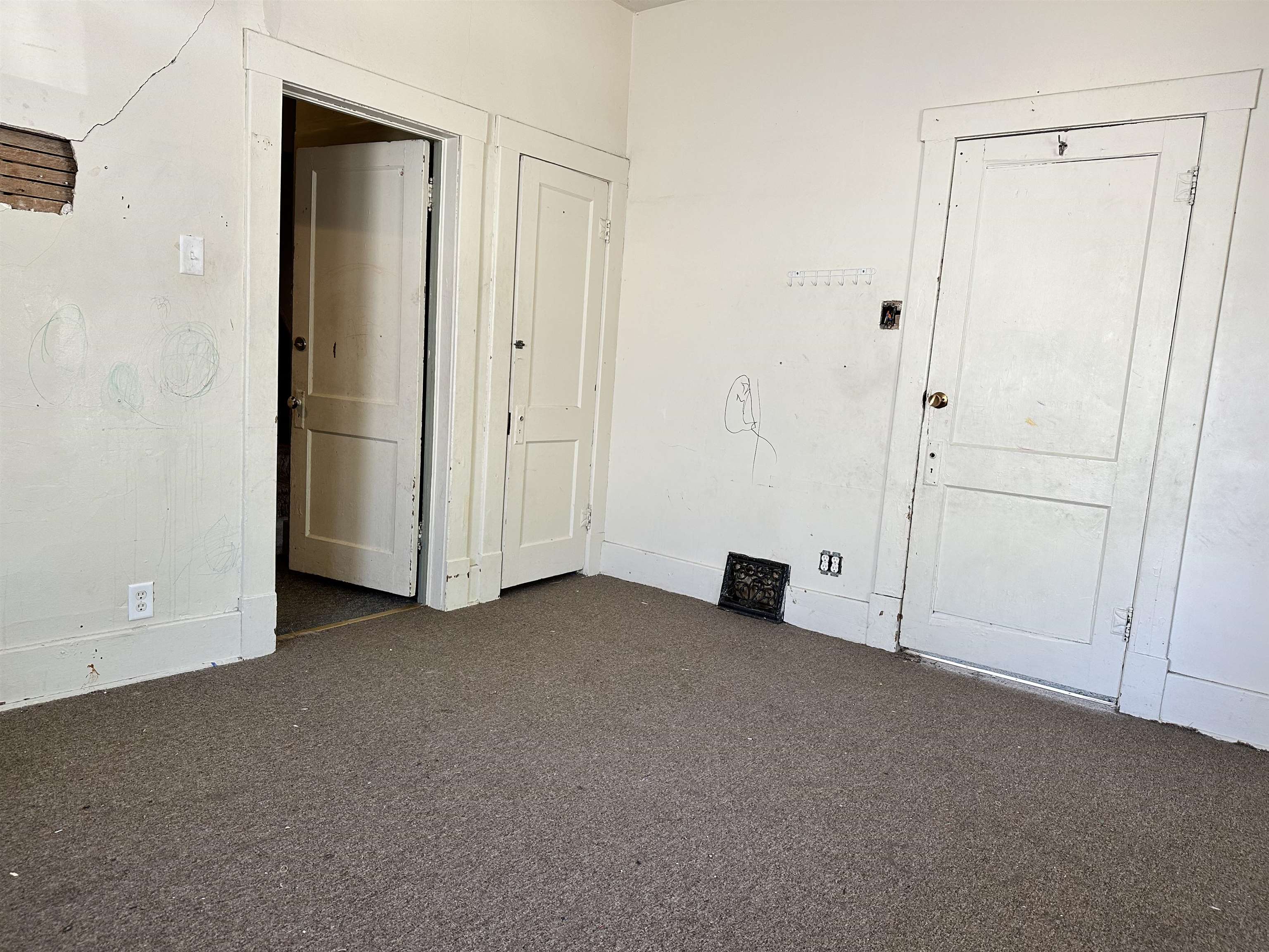 110 N College Ave, Salina, Kansas image 6