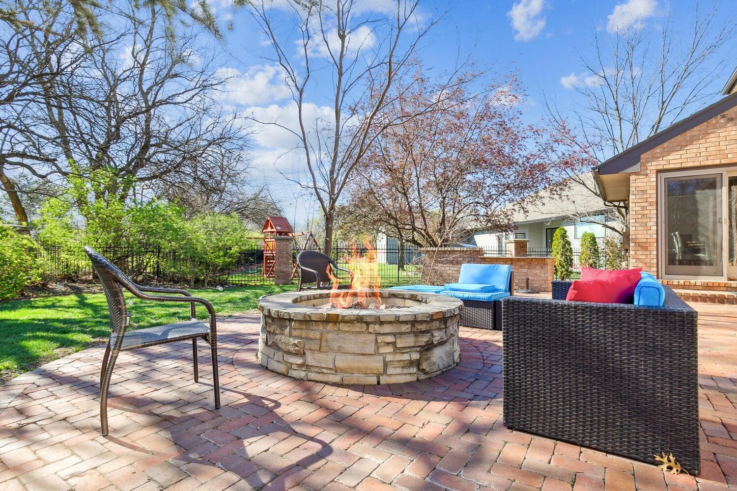 Wichita, Kansas 67226, United States, 5 Bedrooms Bedrooms, ,6 BathroomsBathrooms,Residential,Pending,62378