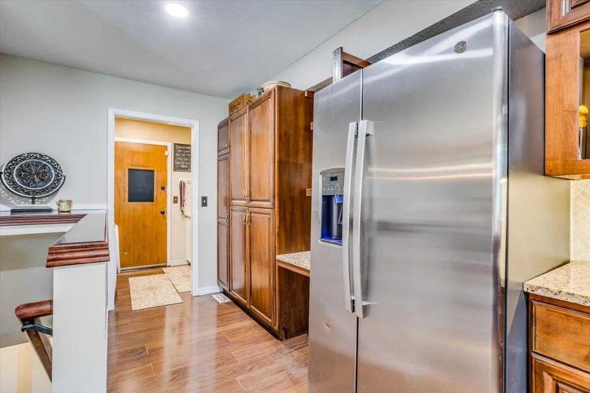 Derby, Kansas 67037, United States, 6 Bedrooms Bedrooms, ,3 BathroomsBathrooms,Residential,Pending,51245