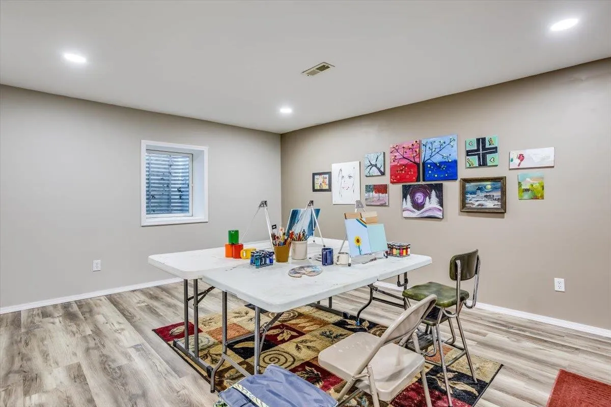 Derby, Kansas 67037, United States, 6 Bedrooms Bedrooms, ,3 BathroomsBathrooms,Residential,Pending,51245