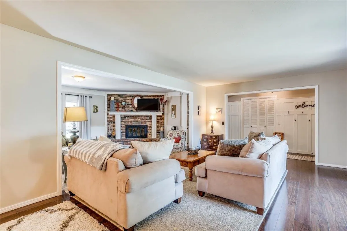 Derby, Kansas 67037, United States, 6 Bedrooms Bedrooms, ,3 BathroomsBathrooms,Residential,Pending,51245