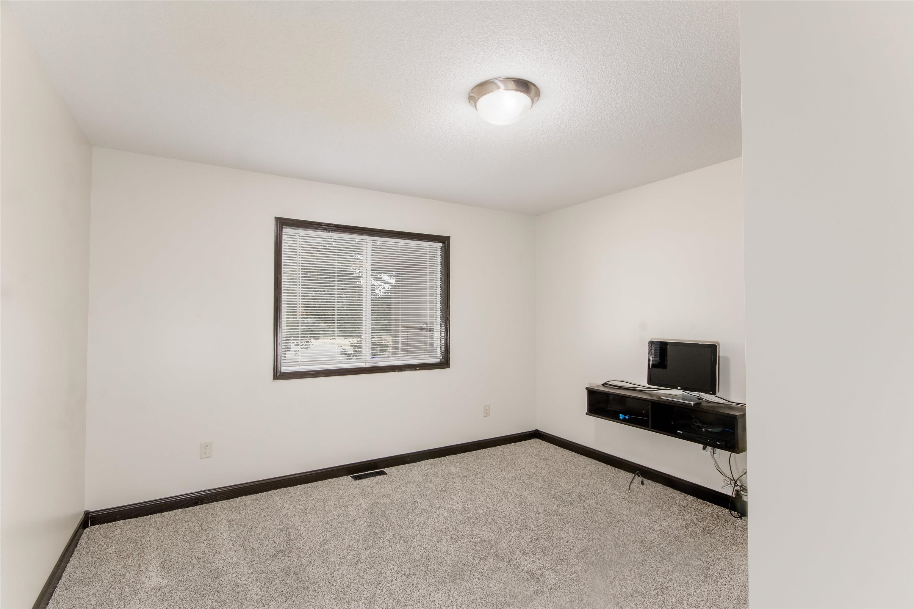 1511 E Village Estates Ct, Park City, Kansas image 15