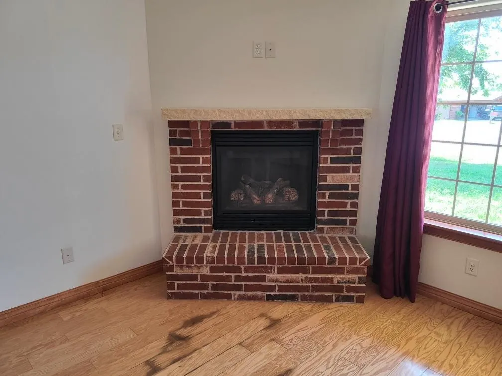 Winfield, Kansas 67156, United States, 2 Bedrooms Bedrooms, ,2 BathroomsBathrooms,Residential,Active,202502