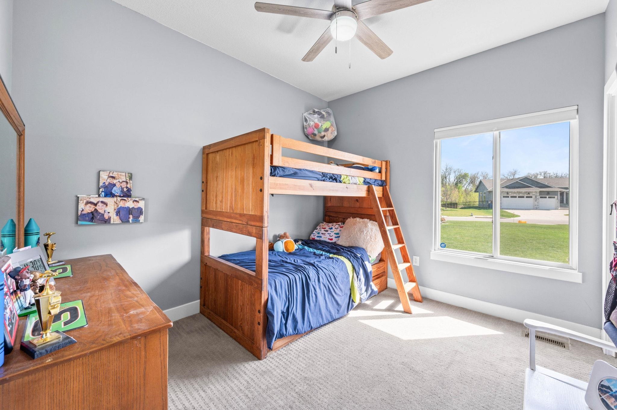 2806 E Mantane Cir, Wichita, Kansas image 22