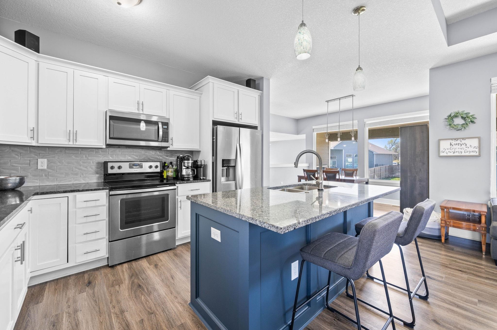 2806 E Mantane Cir, Wichita, Kansas image 6
