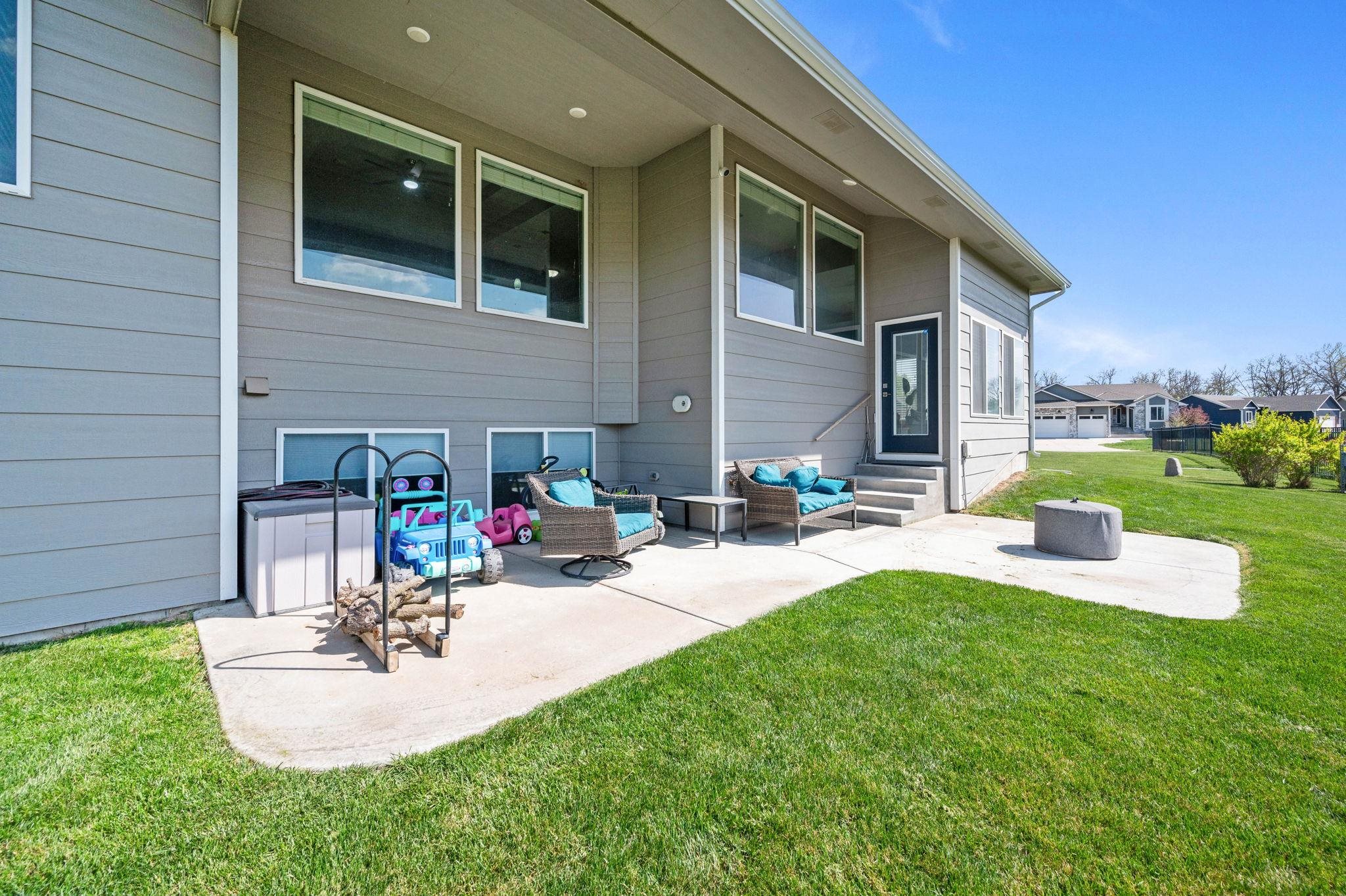 2806 E Mantane Cir, Wichita, Kansas image 34