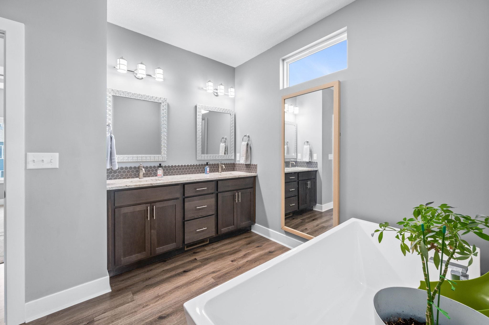 2806 E Mantane Cir, Wichita, Kansas image 16