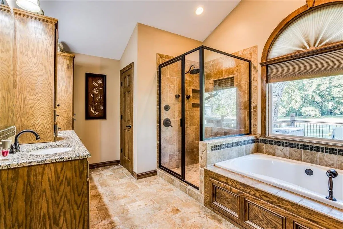 Derby, Kansas 67037, United States, 4 Bedrooms Bedrooms, ,5 BathroomsBathrooms,Residential,Active,38068