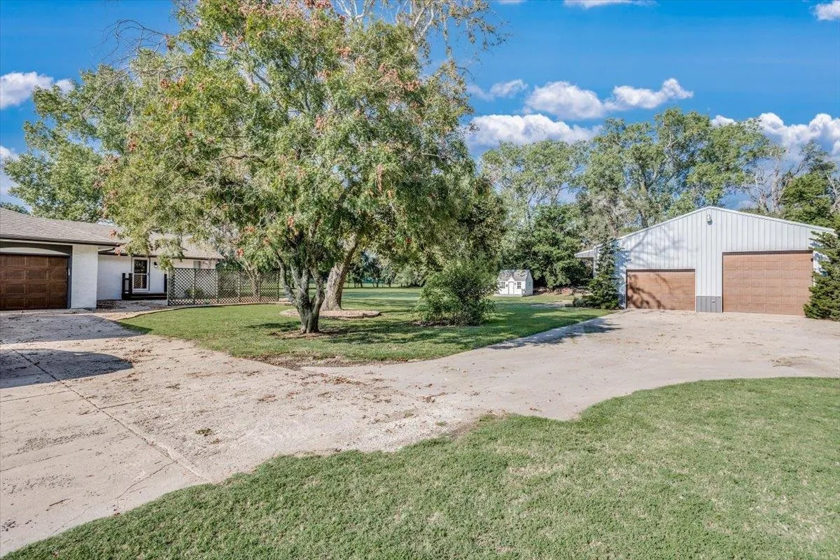 Derby, Kansas 67037, United States, 4 Bedrooms Bedrooms, ,5 BathroomsBathrooms,Residential,Active,38068