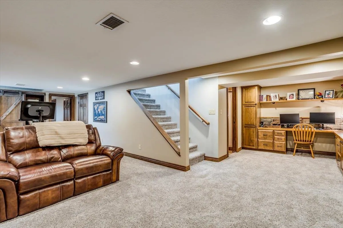 Derby, Kansas 67037, United States, 4 Bedrooms Bedrooms, ,5 BathroomsBathrooms,Residential,Active,38068